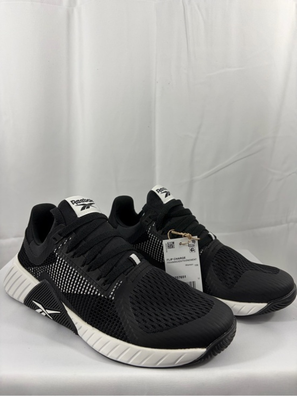 NWT Reebok Women’s Size 7.5 Black White Athletic Running Shoes
